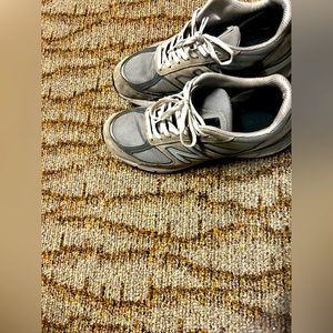 Selling New balance gray originally 160